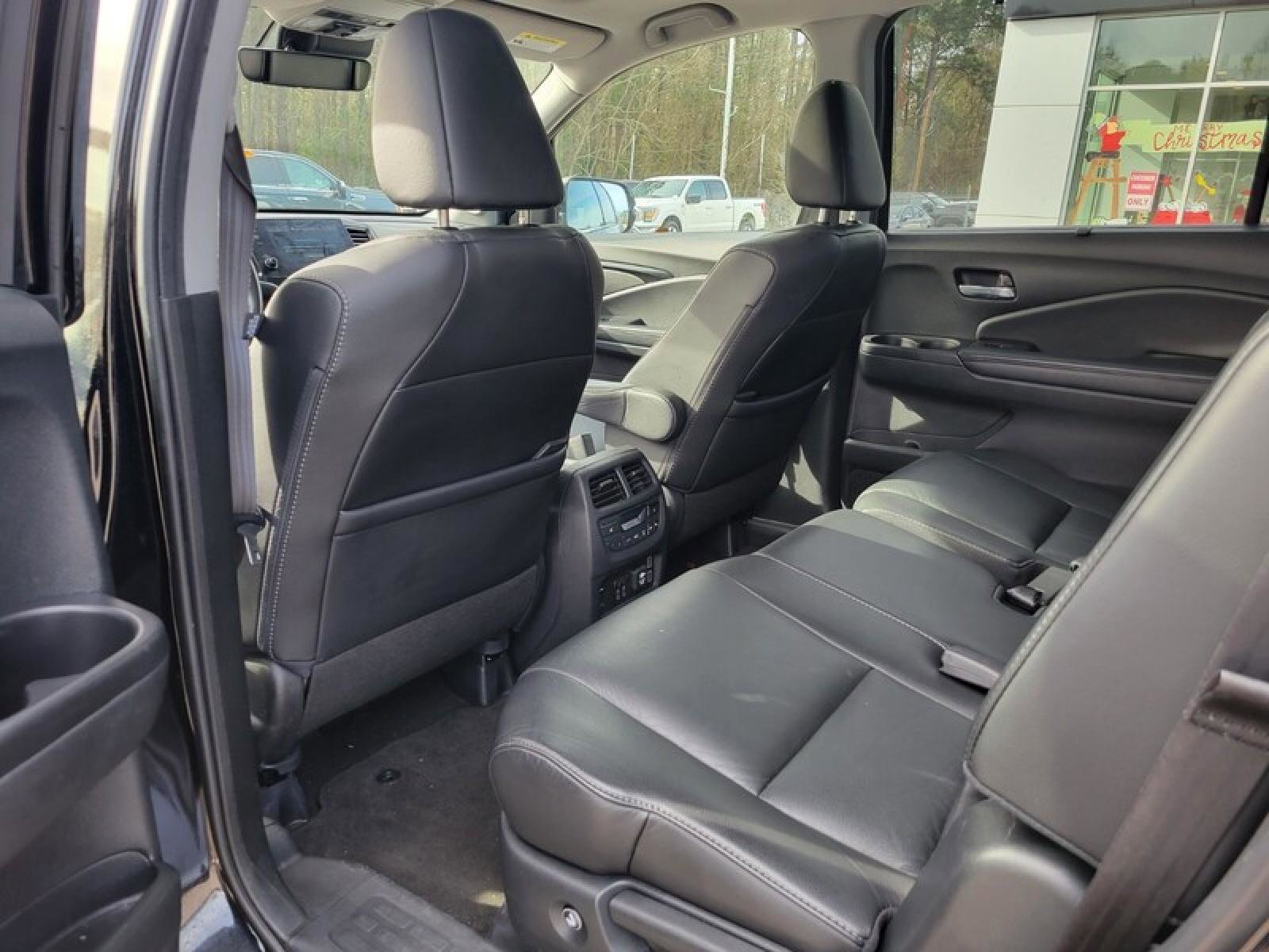 Used 2021 Honda Pilot Touring image 27