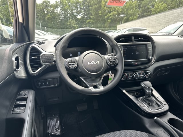 Certified 2023 Kia Soul LX FWD image 27