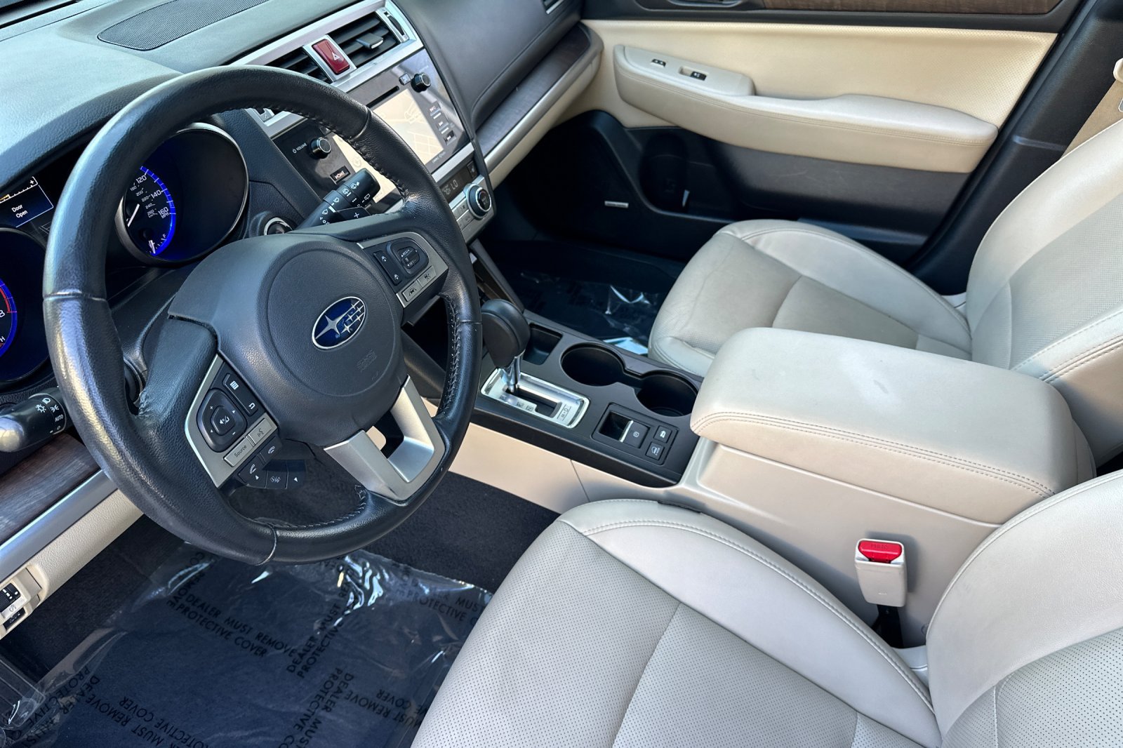 Used 2016 Subaru Outback 3.6R Limited AWD/4WD image 4