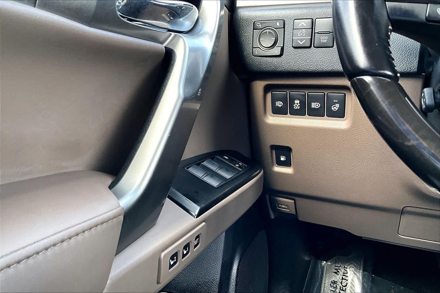 Used 2022 Lexus GX 460 Premium w/ Premium Plus Package AWD/4WD image 34