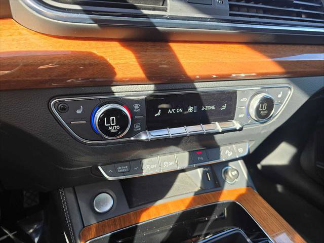 Used 2023 Audi Q5 2.0T Premium Plus w/ Premium Plus Package AWD/4WD image 30