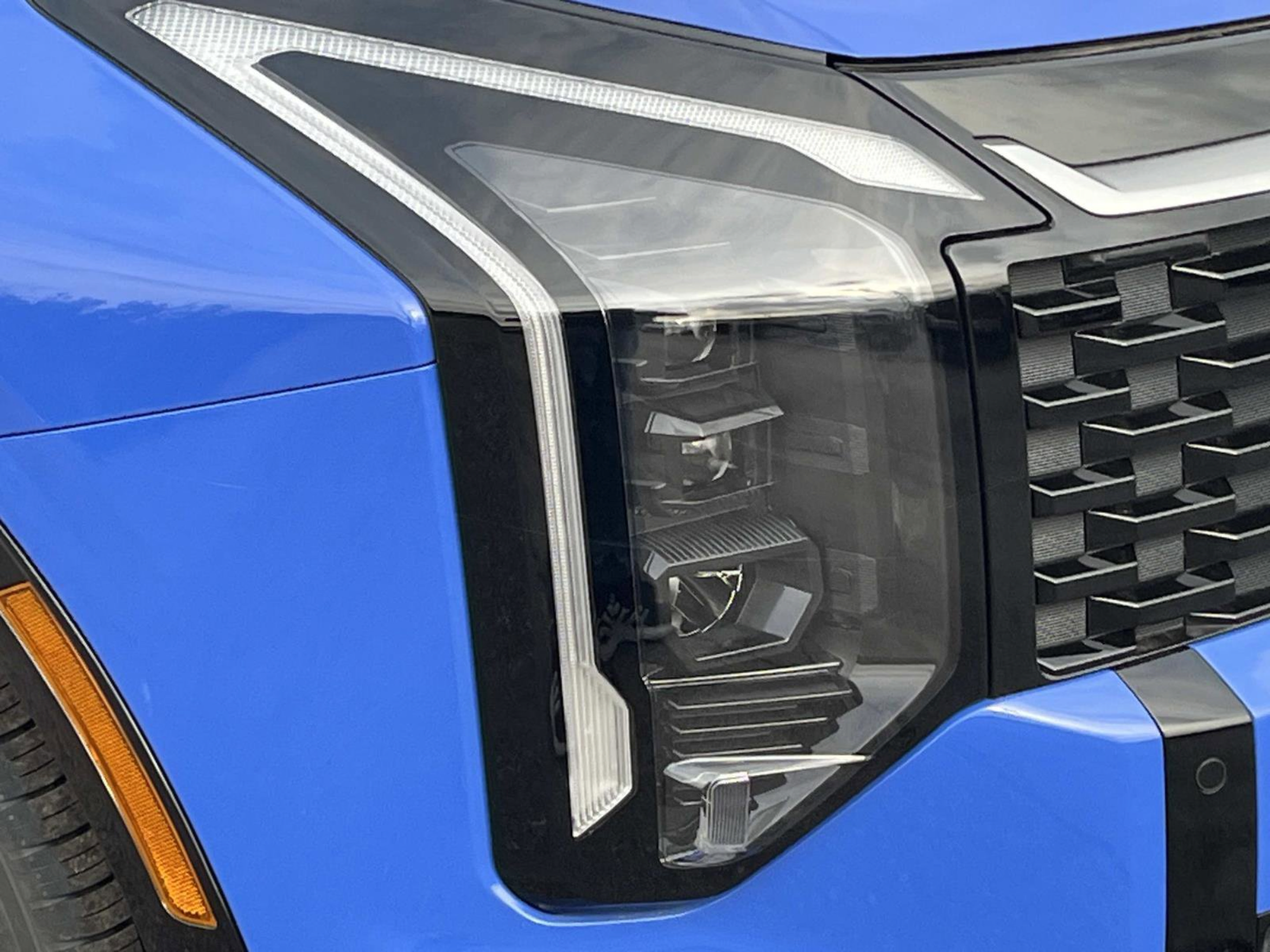 New 2026 Kia Sportage SX FWD image 9