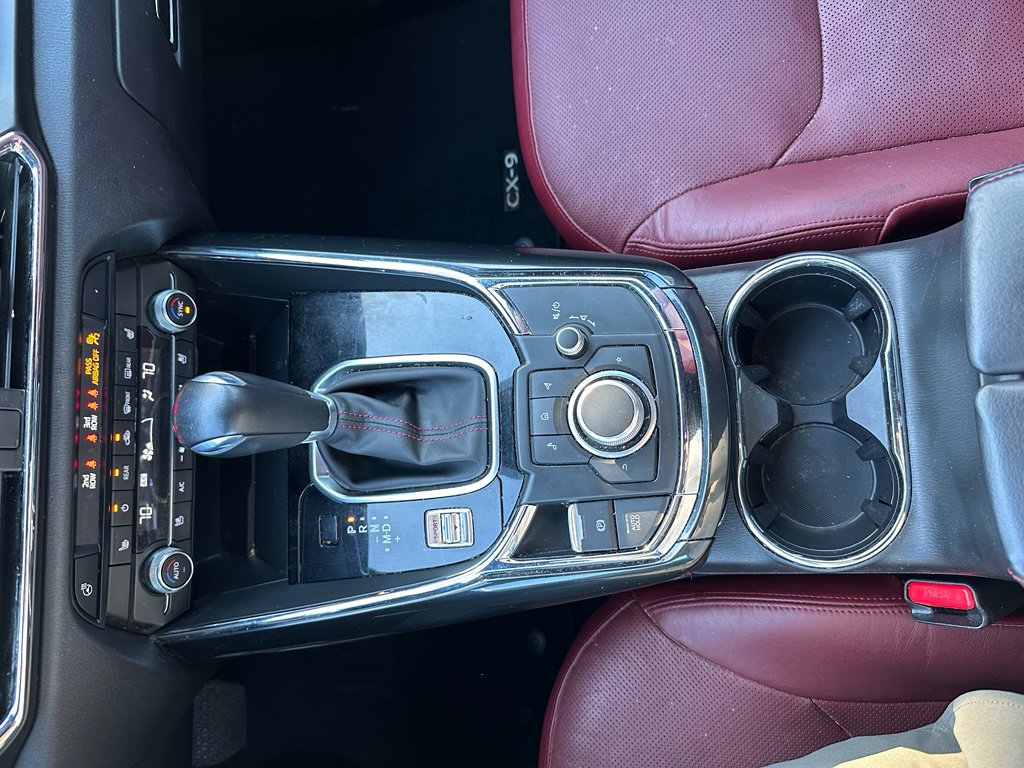 Certified 2023 MAZDA CX-9 Carbon Edition image 17