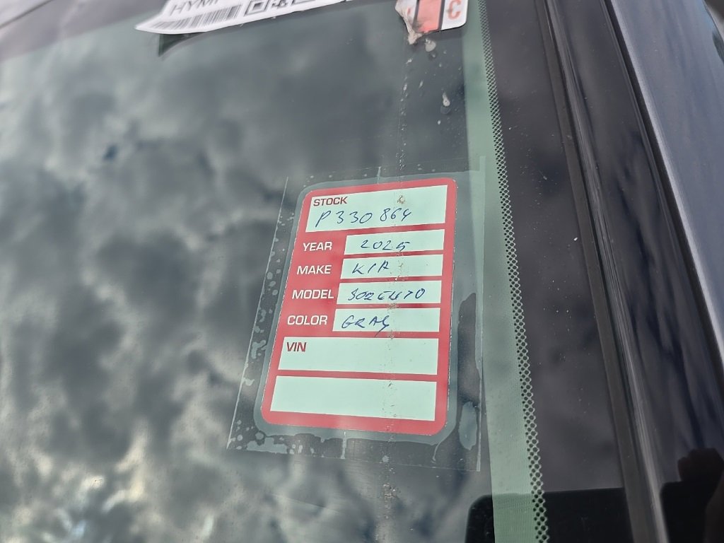 Certified 2025 Kia Sorento S image 5