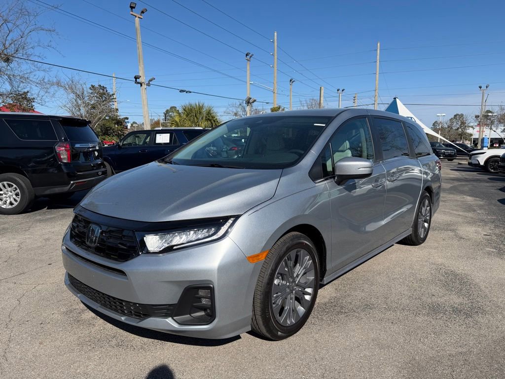 New 2026 Honda Odyssey Touring image 3