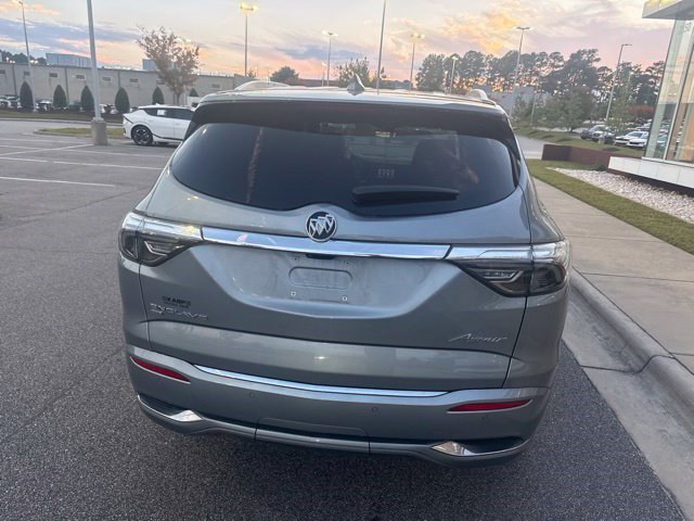Used 2024 Buick Enclave Avenir AWD/4WD image 7