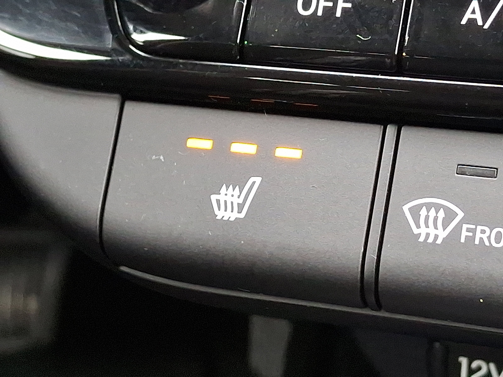 Used 2023 Hyundai Elantra Blue w/ Preferred Accessory Package image 25