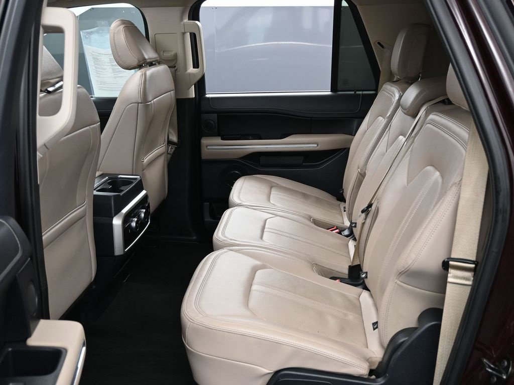 Used 2024 Ford Expedition Max Limited image 32