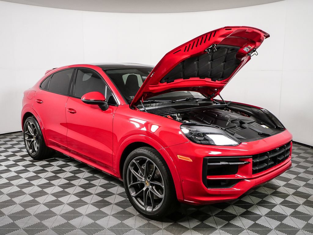 Certified 2024 Porsche Cayenne Coupe AWD/4WD image 35