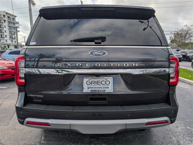 Used 2024 Ford Expedition Limited image 12