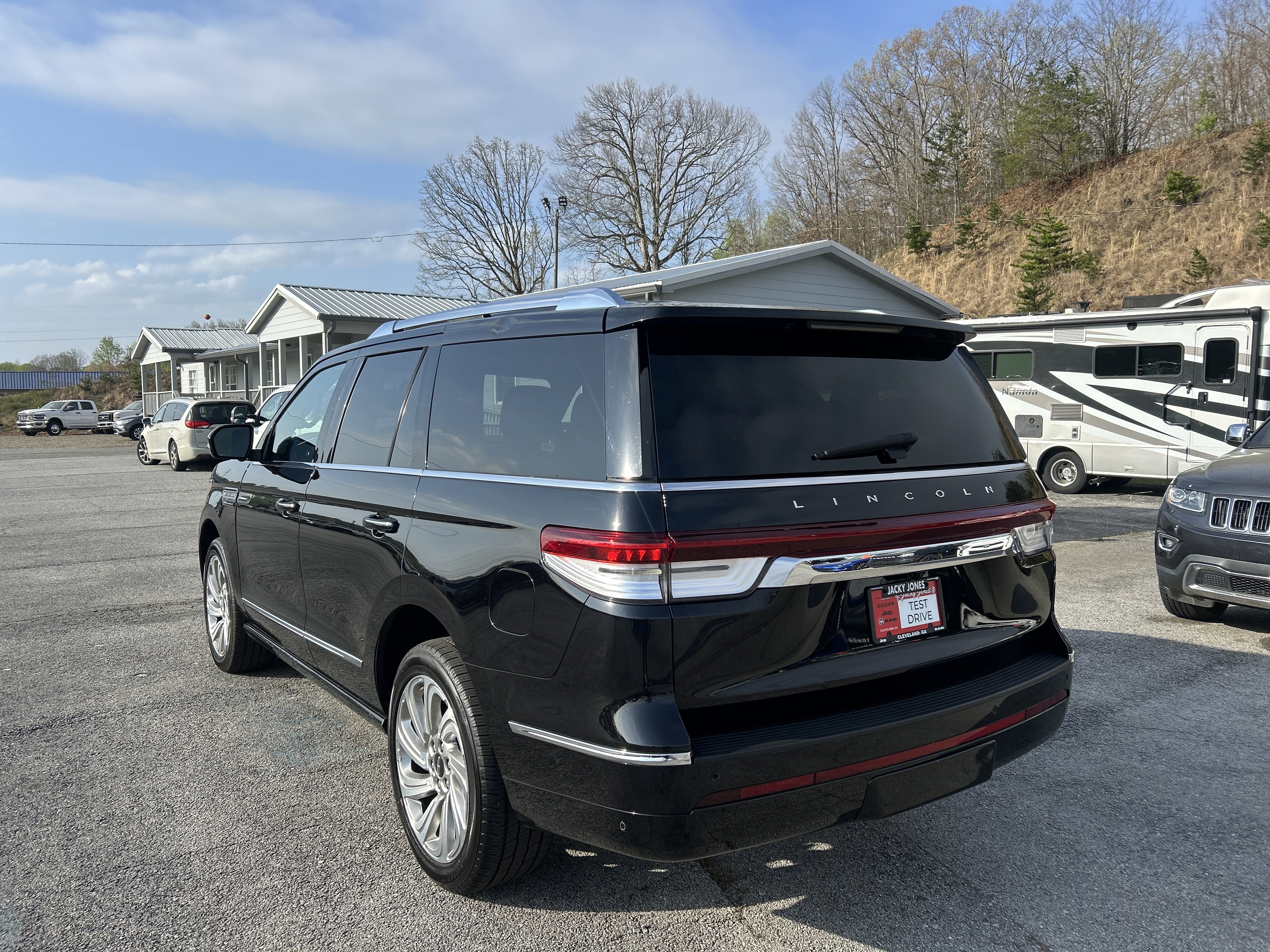 Used 2024 Lincoln Navigator Reserve image 5