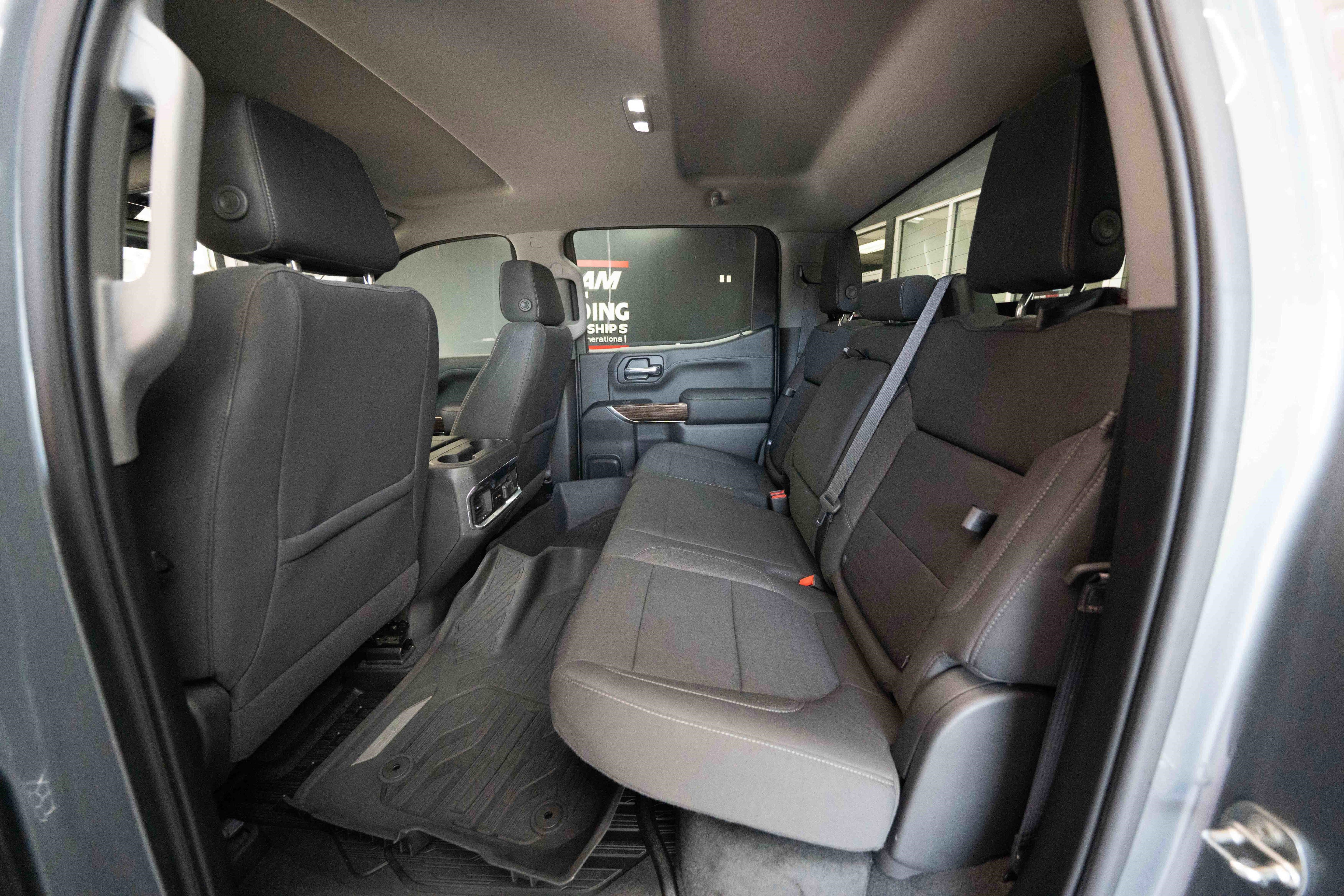 Used 2020 GMC Sierra 1500 Elevation w/ Elevation Value Package image 23