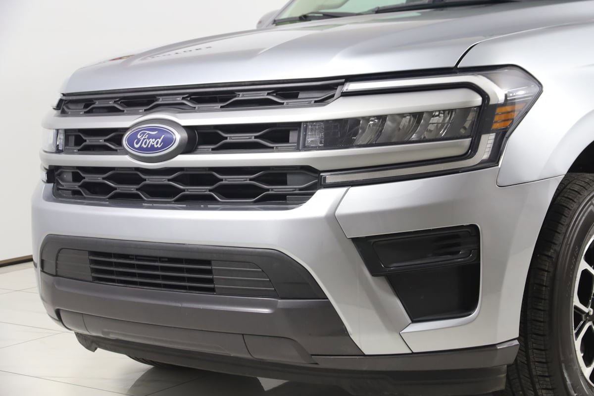 Used 2024 Ford Expedition Max XLT image 51