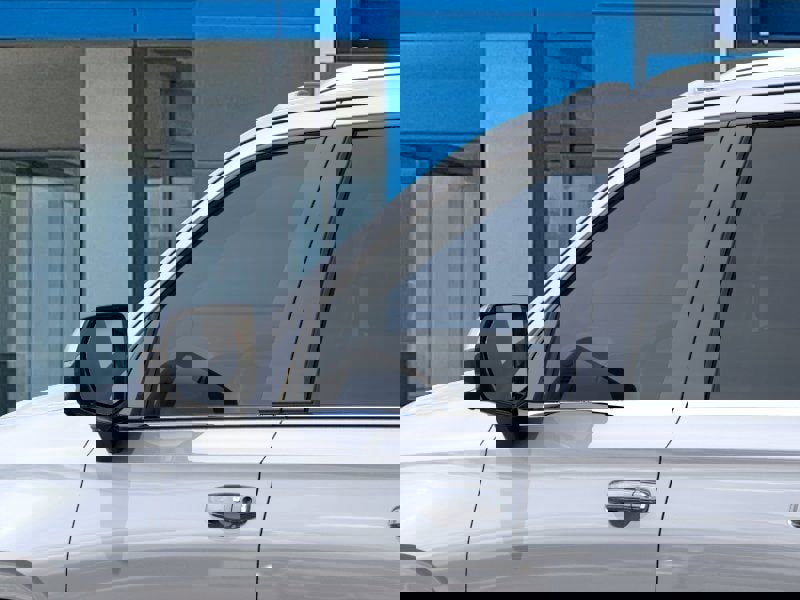 New 2026 Chevrolet Suburban Premier image 12