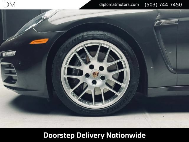 Used 2014 Porsche Panamera 4 AWD/4WD image 45