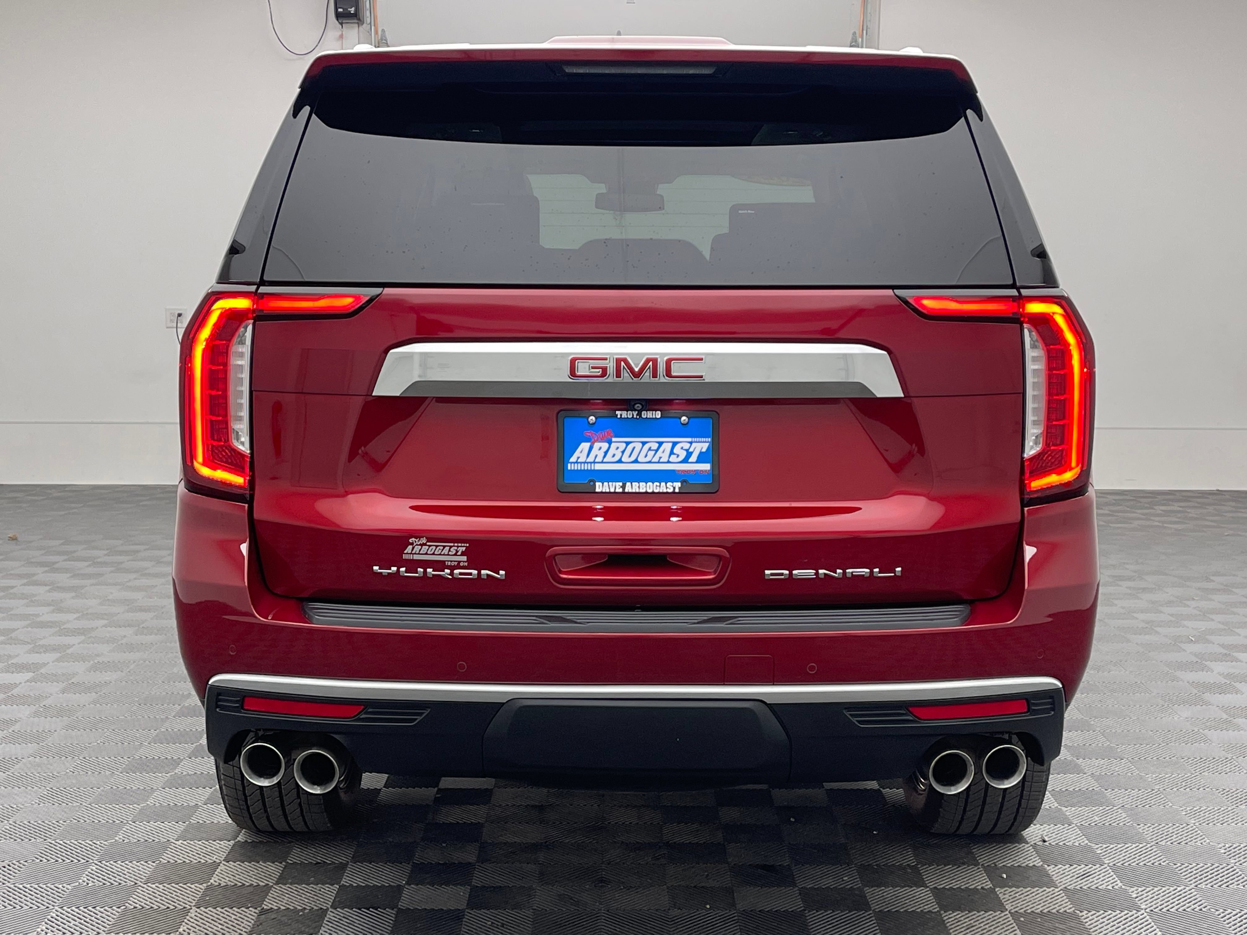 Used 2024 GMC Yukon Denali AWD/4WD image 10