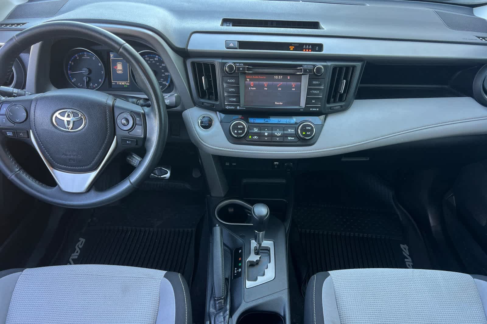 Used 2018 Toyota RAV4 XLE FWD image 4