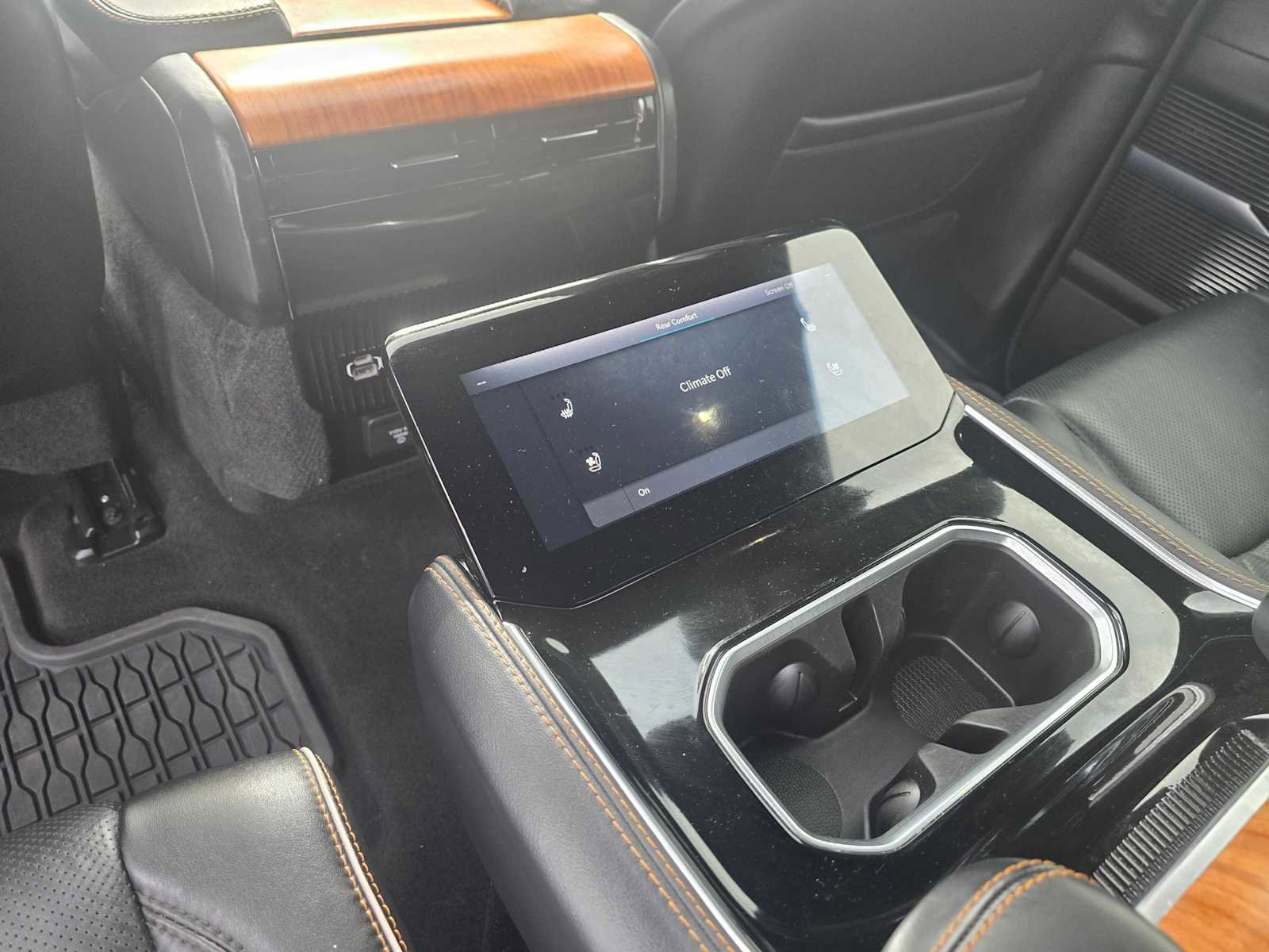 Used 2024 Jeep Grand Wagoneer L Series III image 24