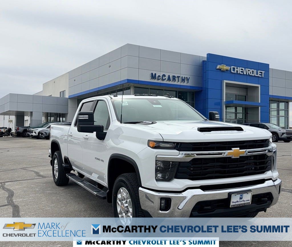 New 2026 Chevrolet Silverado 3500 LT AWD/4WD image 1