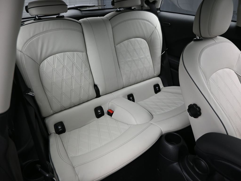 Used 2023 MINI Cooper S w/ Driver Assistance Package image 34