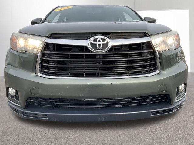 Used 2016 Toyota Highlander Plus image 32