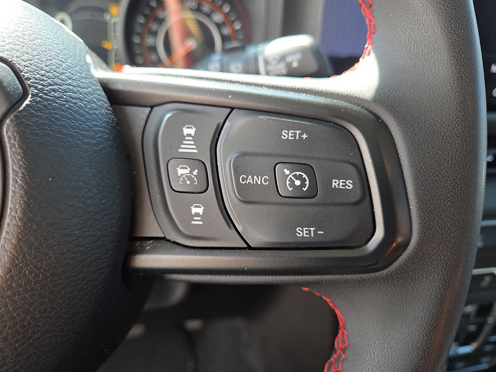 Used 2025 Jeep Wrangler Unlimited Rubicon AWD/4WD image 22
