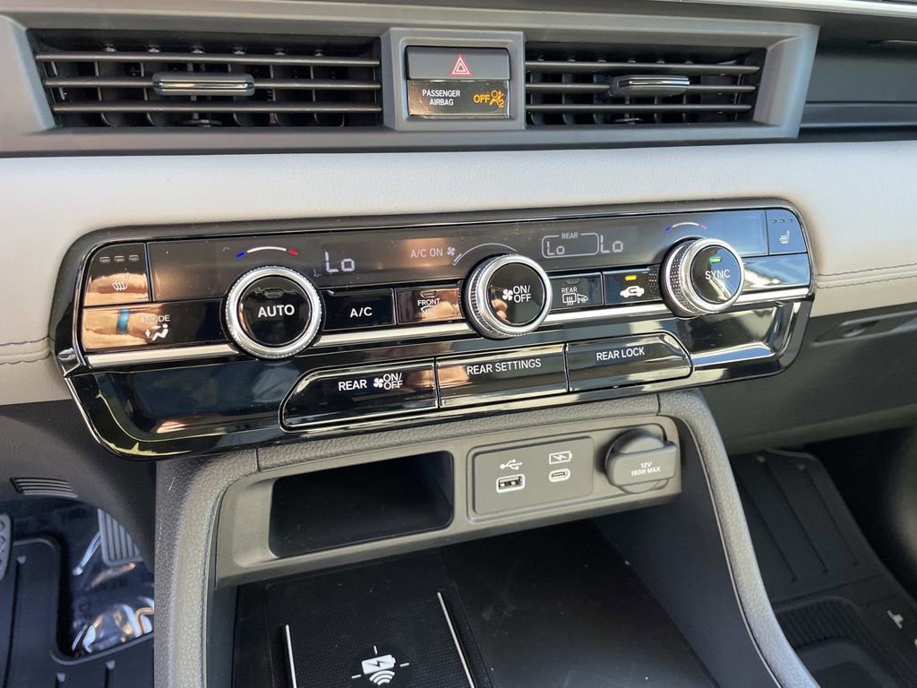 New 2025 Honda Pilot EX-L image 18