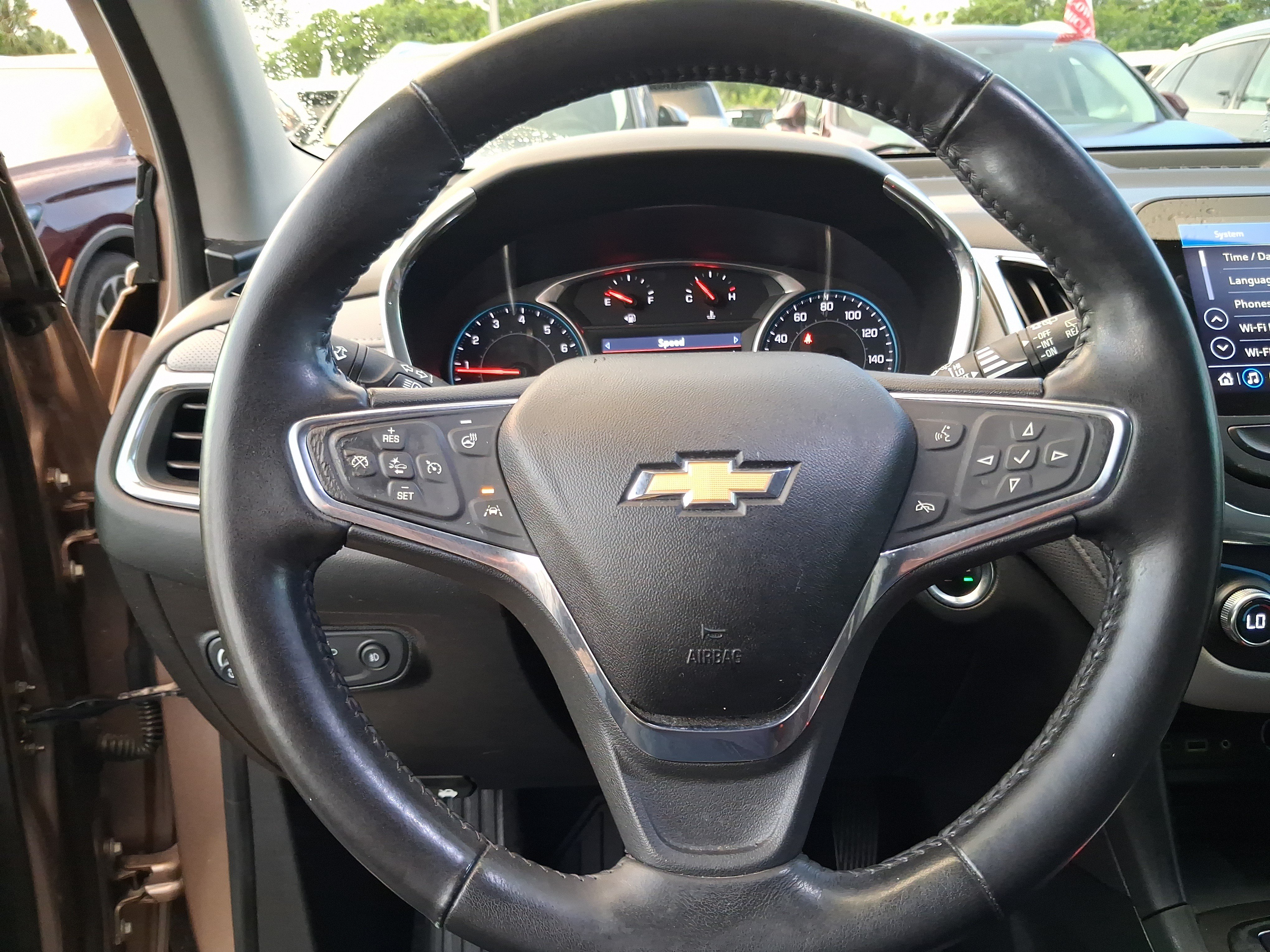 Used 2019 Chevrolet Equinox Premier FWD image 14