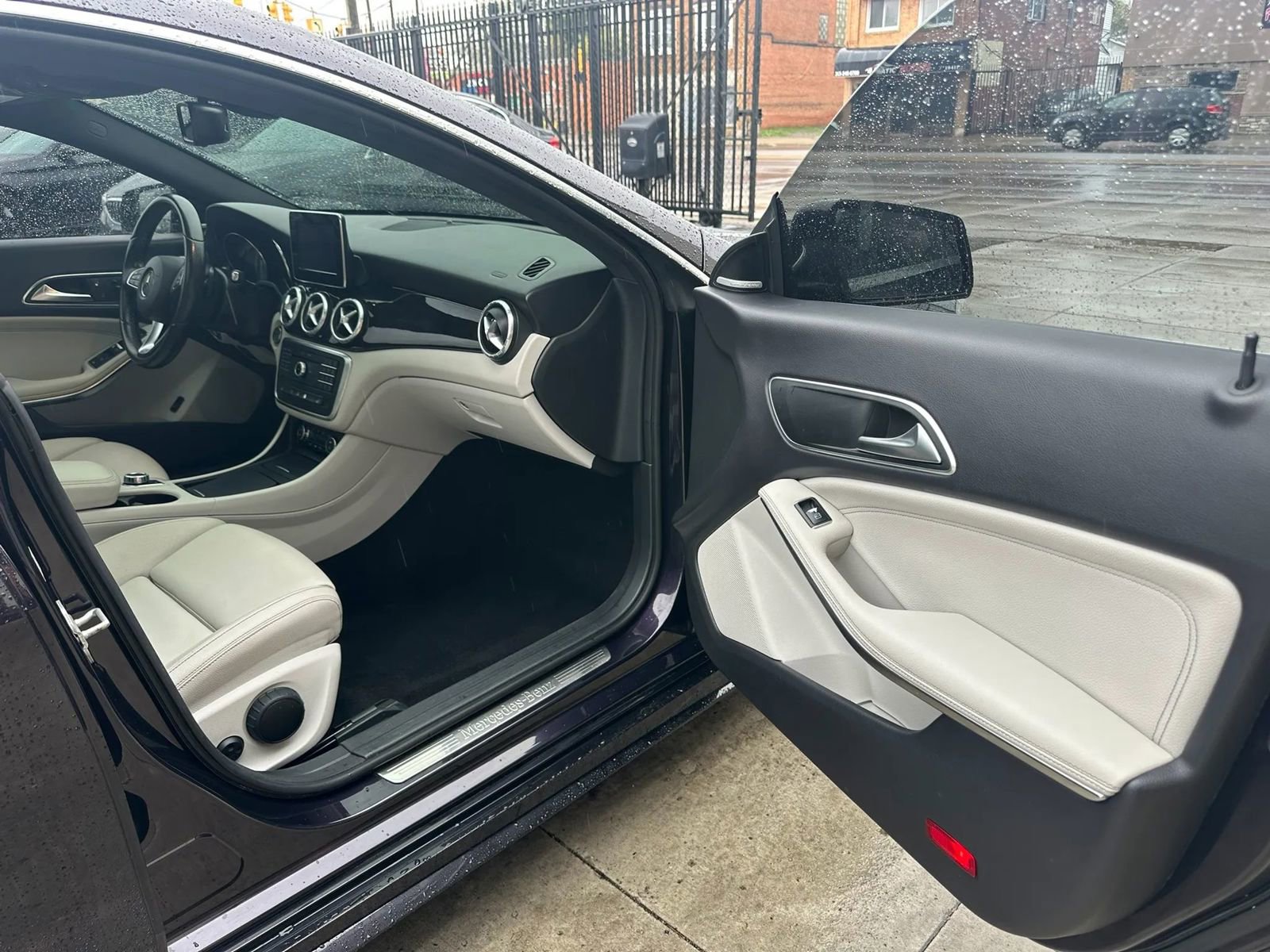 Used 2016 Mercedes-Benz CLA 250 4MATIC image 15