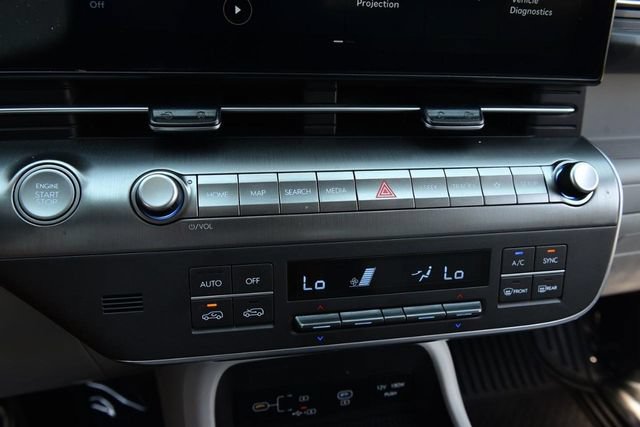Used 2024 Hyundai Kona SEL FWD image 14