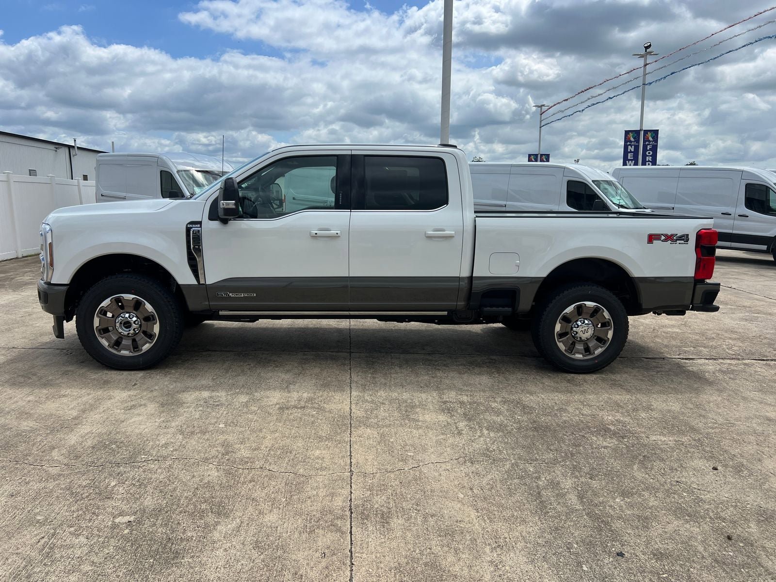 New 2026 Ford F250 4x4 Crew Cab Super Duty image 6