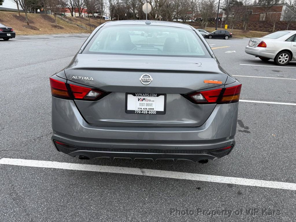 Used 2021 Nissan Altima 2.5 SR w/ SR Premium Package FWD image 4