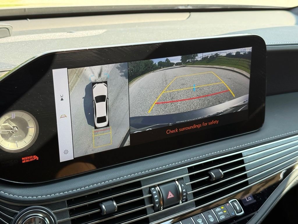 Certified 2024 Lexus LS 500 w/ Luxury Package RWD image 36