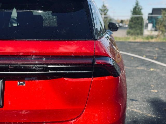 New 2026 Lincoln Nautilus Reserve w/ Jet Appearance Package image 8