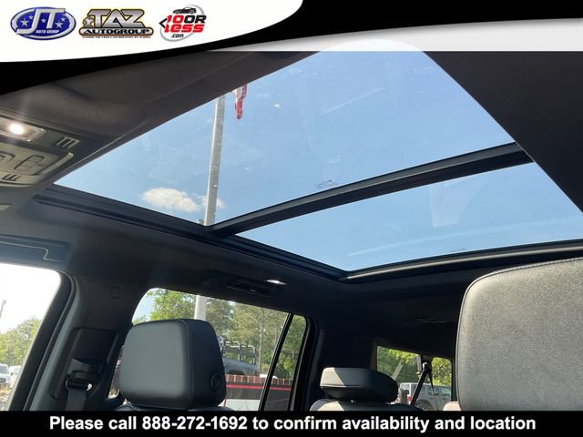 Used 2023 Chevrolet Suburban LT w/ Luxury Package image 12