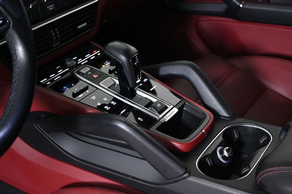 Certified 2022 Porsche Cayenne image 25