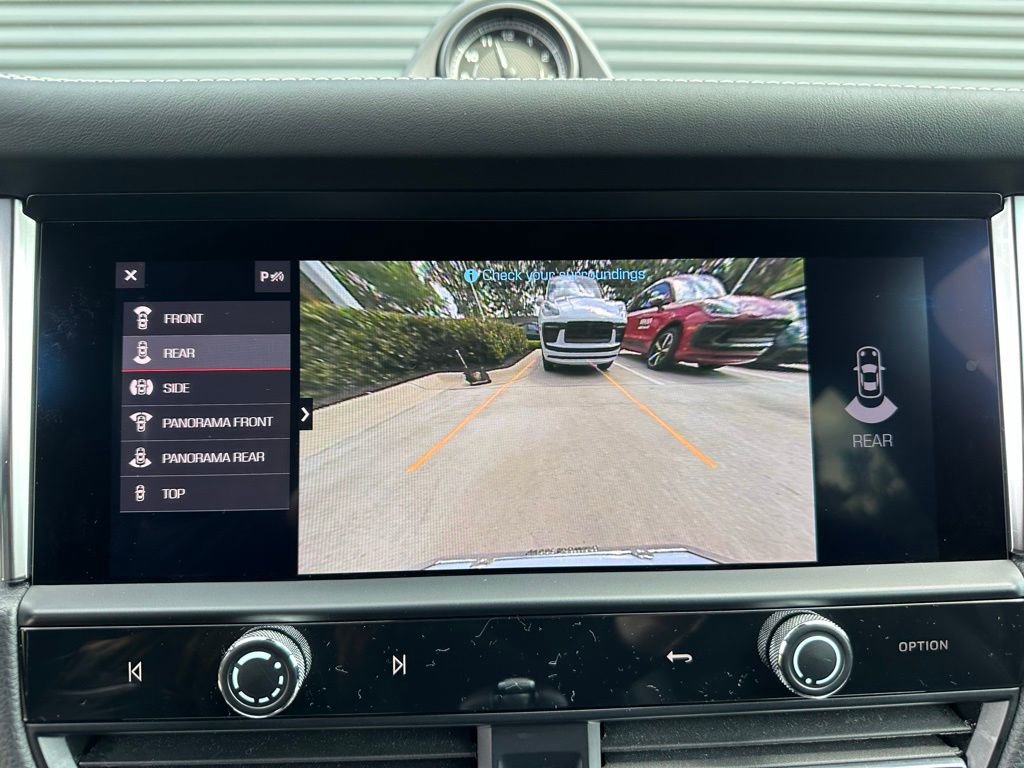 Certified 2023 Porsche Macan S image 37