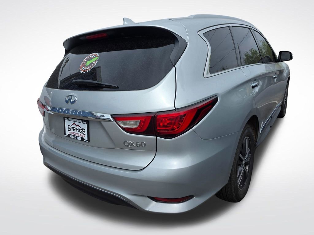 Used 2017 INFINITI QX60 AWD w/ Premium Package image 4