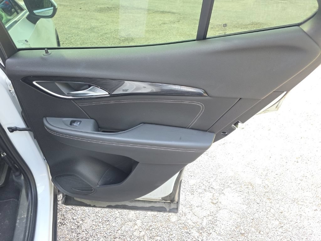 Used 2022 Buick Envision Preferred FWD image 17