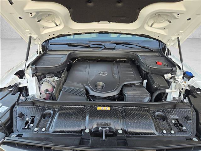 New 2026 Mercedes-Benz GLS 450 4MATIC image 17