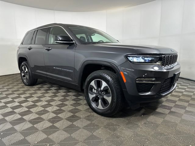 Used 2024 Jeep Grand Cherokee Limited 4xe image 2