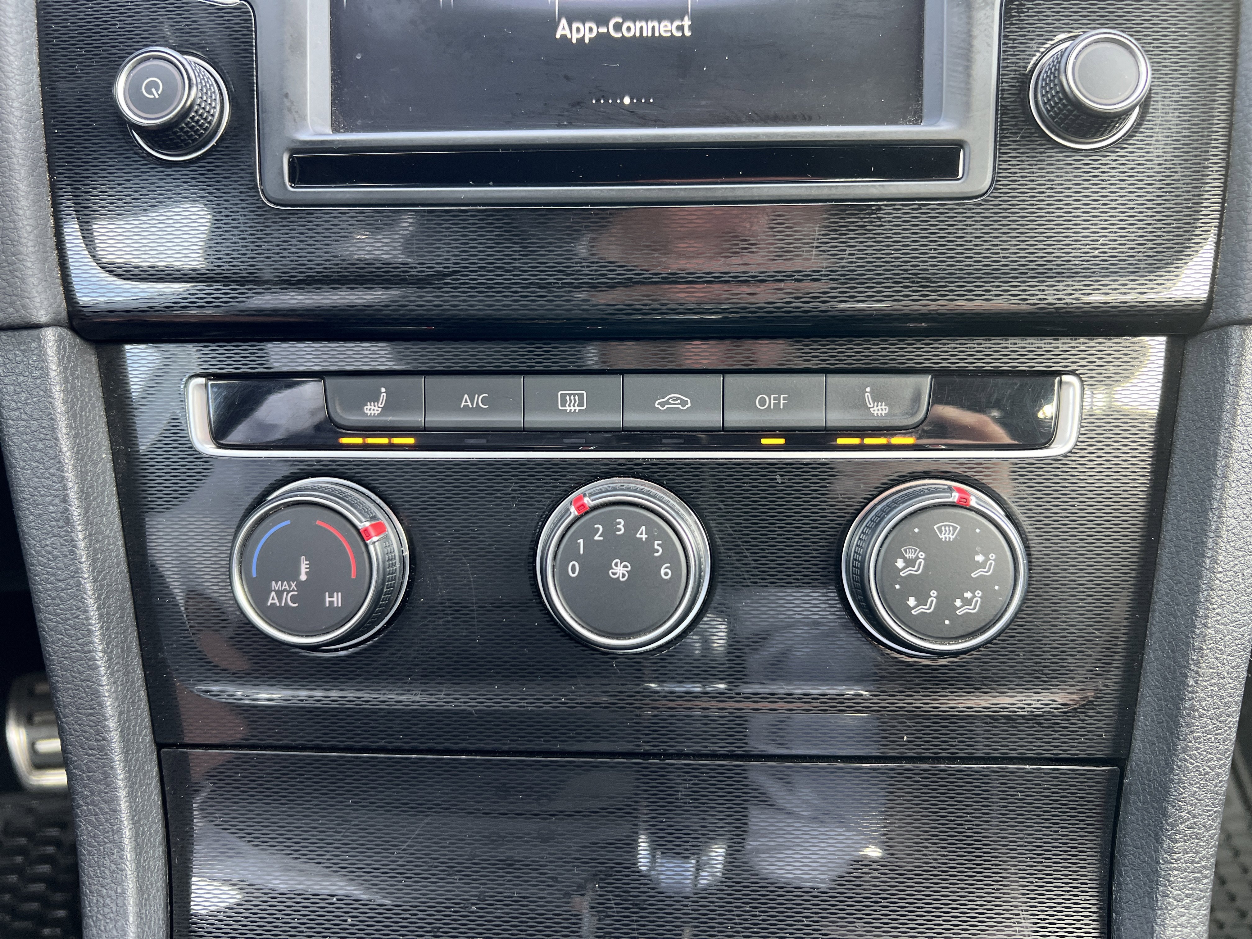 Used 2017 Volkswagen GTI Autobahn image 5