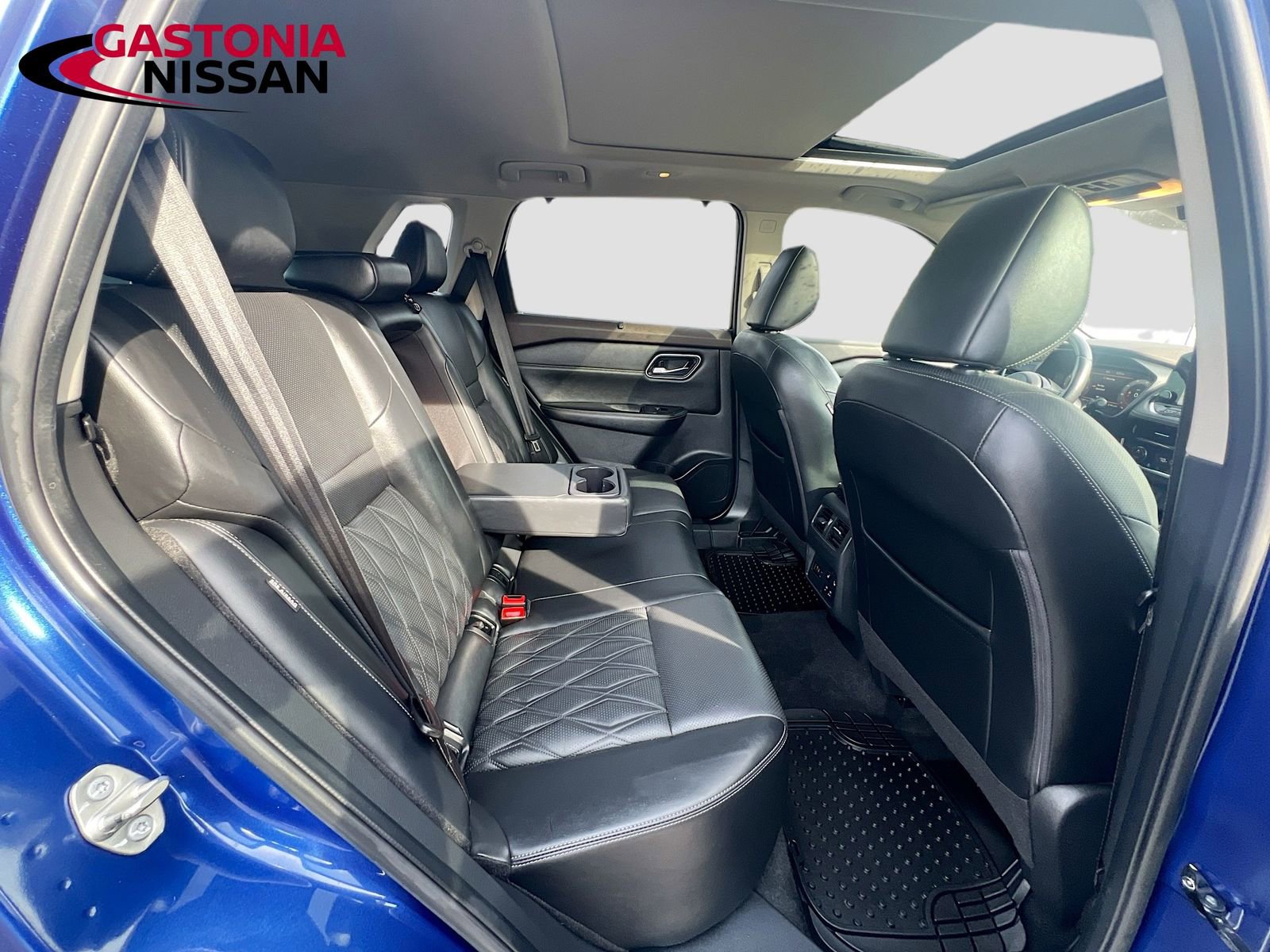 Used 2021 Nissan Rogue Platinum image 42