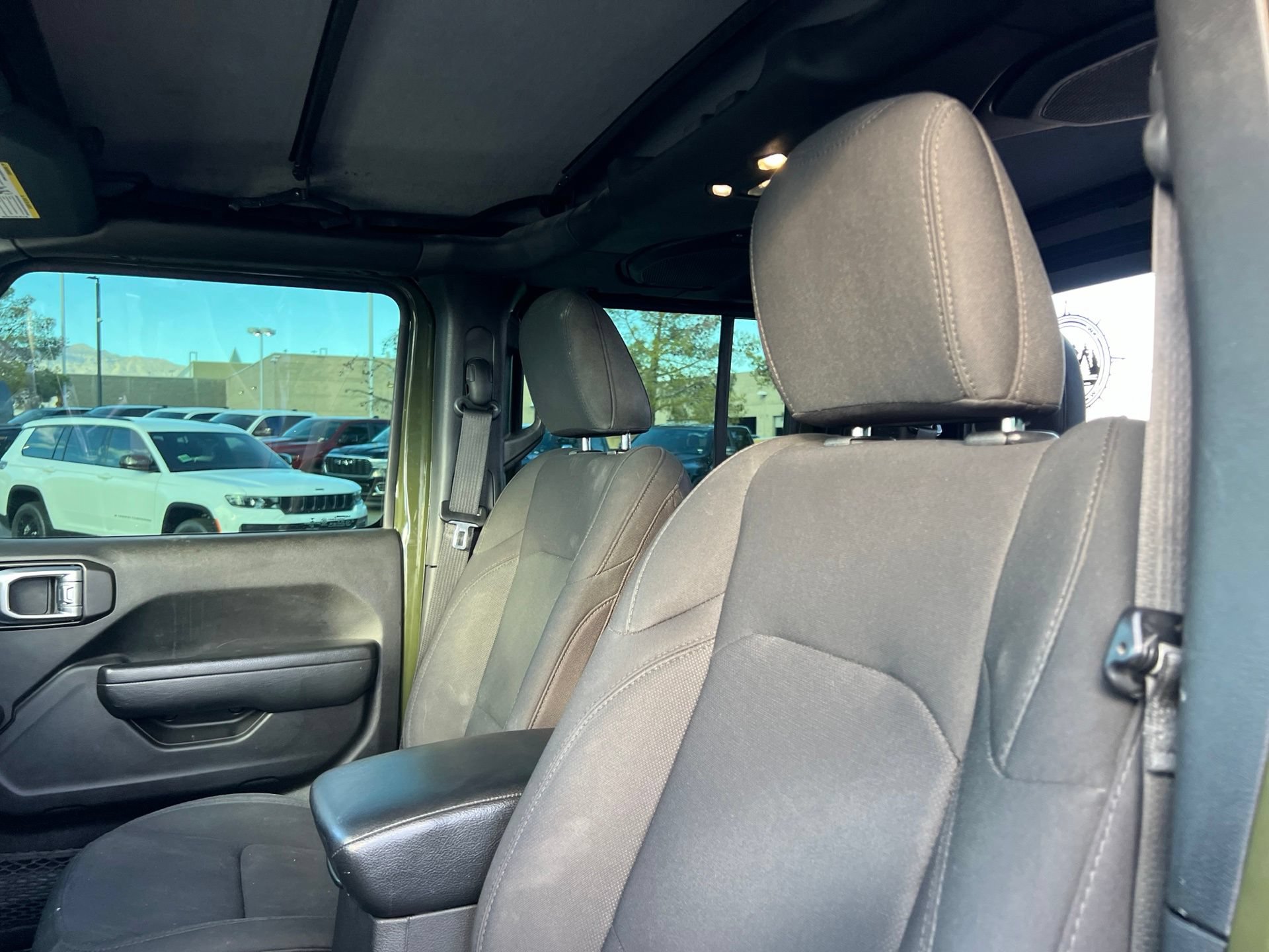 Used 2022 Jeep Gladiator Sport w/ Trailer Tow Package AWD/4WD image 26