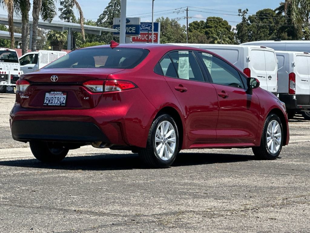 Used 2026 Toyota Corolla LE w/ LE Premium Package FWD image 3