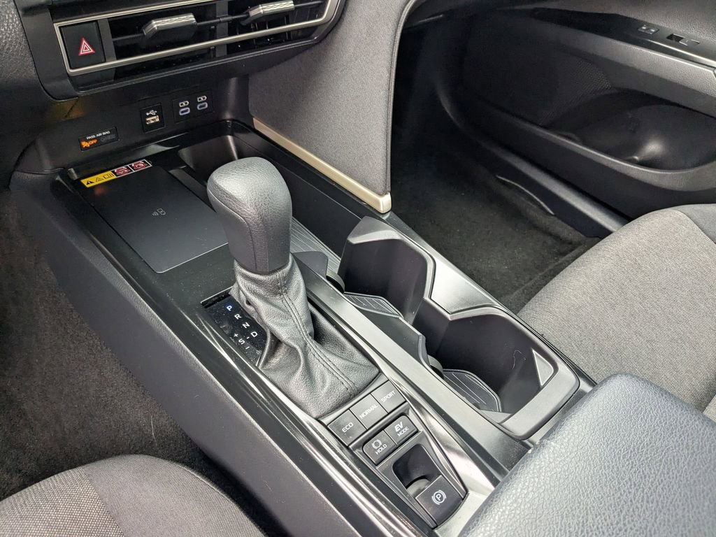 Used 2025 Toyota Camry LE image 25