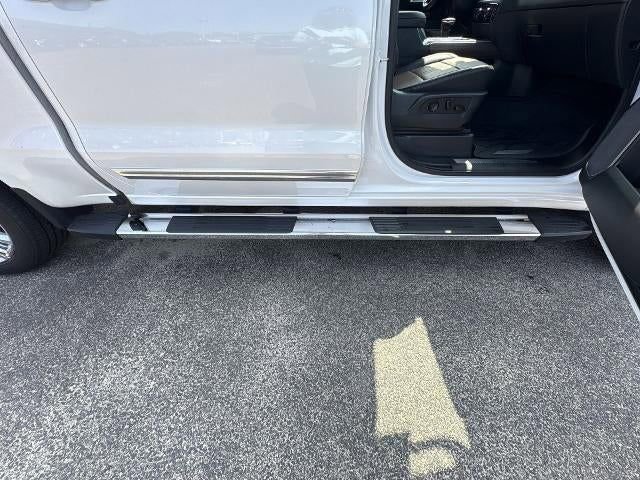 Used 2023 Chevrolet Silverado 1500 High Country w/ High Country Premium Package image 36