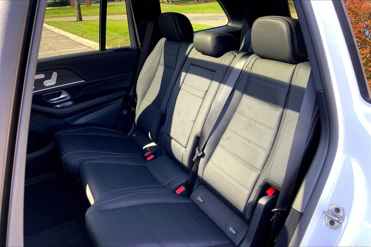 New 2026 Mercedes-Benz GLS 450 4MATIC image 13