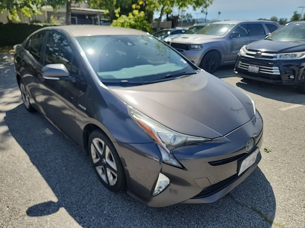 Used 2016 Toyota Prius Four image 7