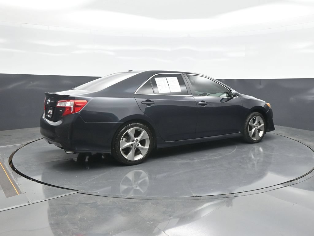 Used 2012 Toyota Camry SE FWD image 7